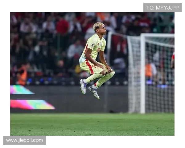 从草根到巨星外国足球明星的成长之路与背后故事 从草根到巨星外国足球明星的成长之路与背后故事